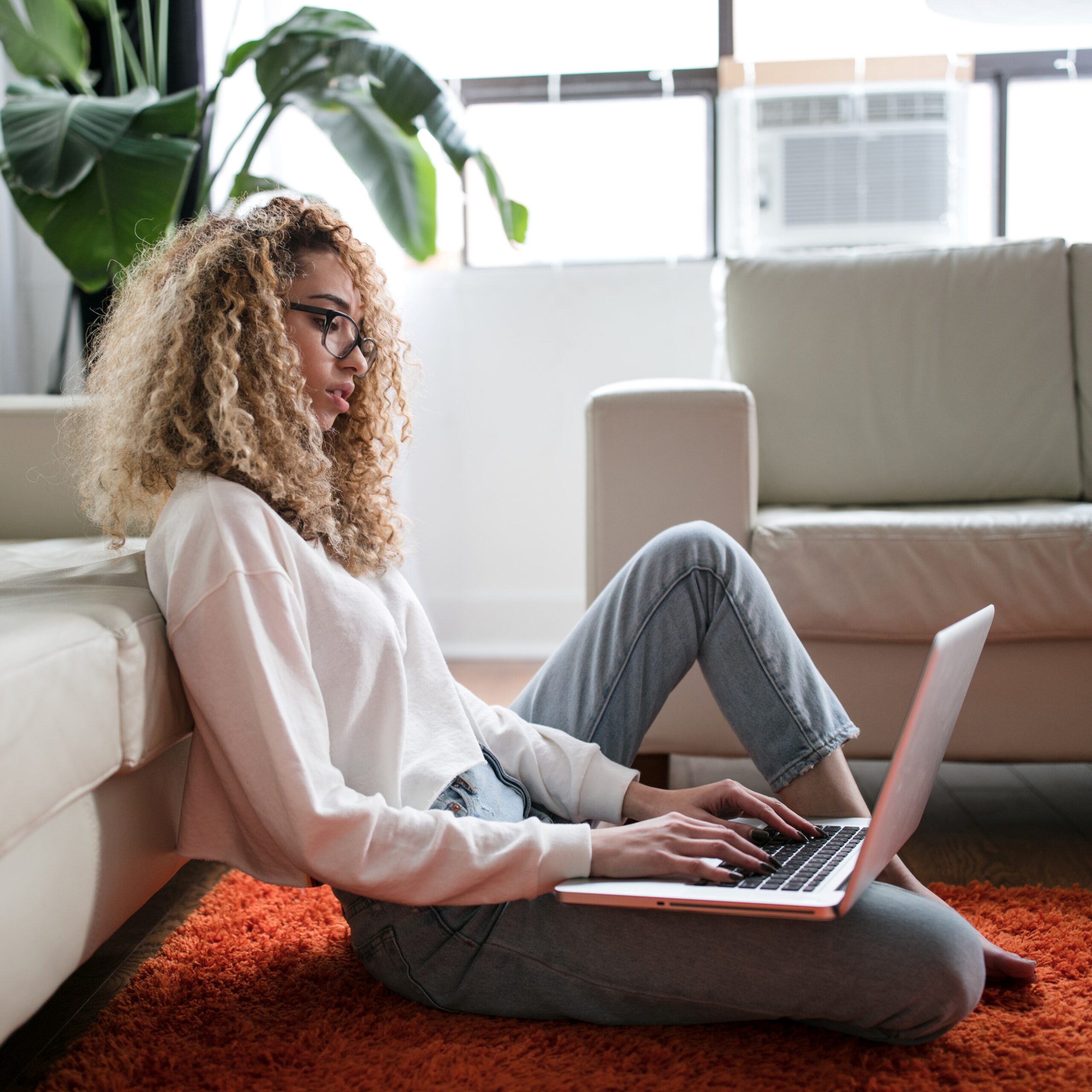 thought-catalog-Nv-vx3kUR2A-unsplash_kvadrat